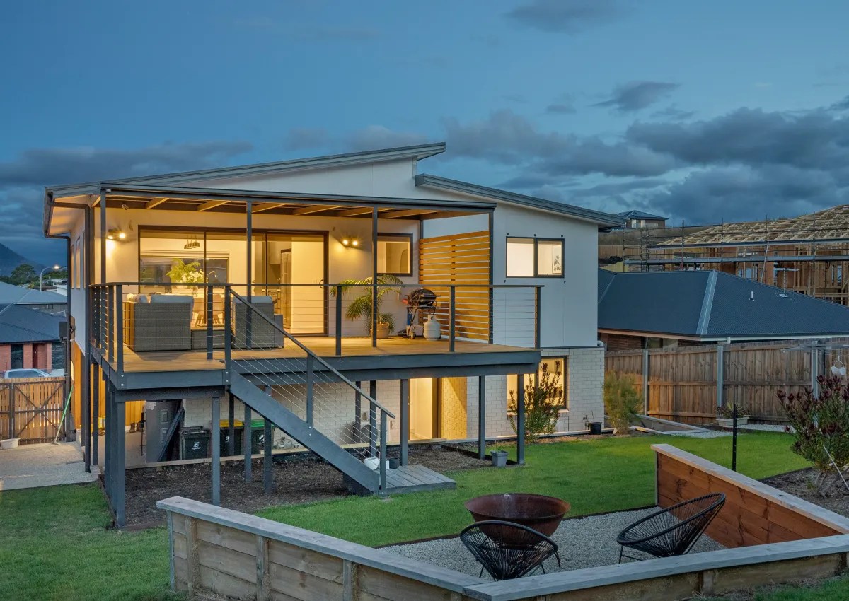 Laona CBC Custom Building