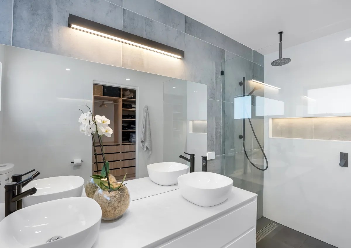 Laona CBC Custom Building