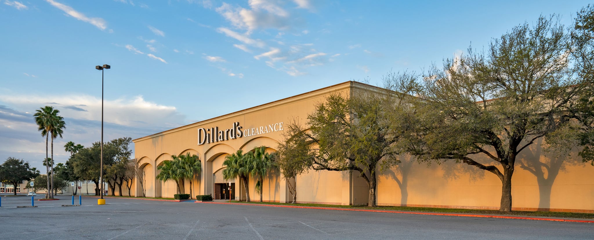 The Dillard's Box at Valle Vista Mall in Harlingen Texas is Ready for a