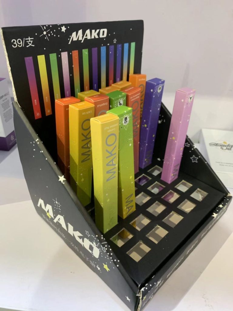 Customized packaging for vape cartridges and disposable vape pens