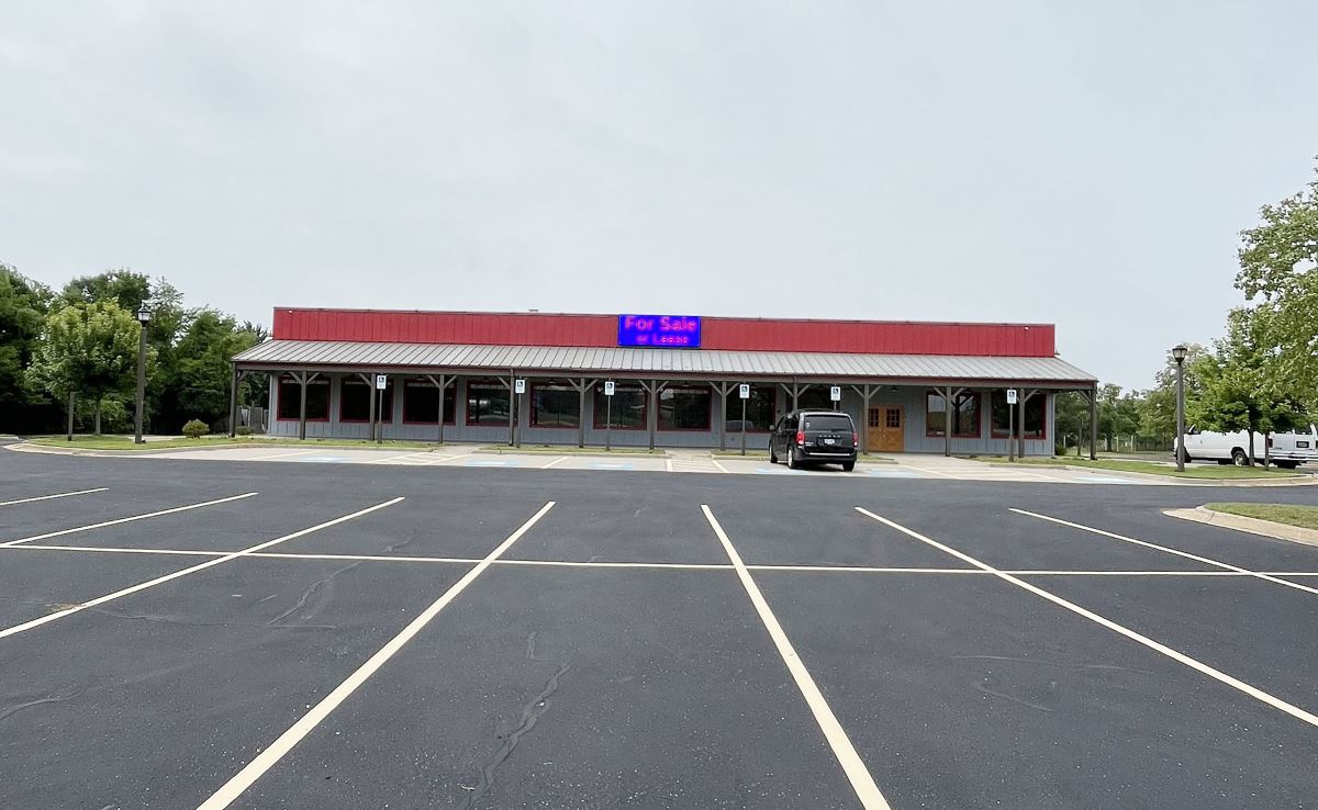 5581 S 9th, Retail, For Sale/Lease, Kalamazoo, MI, ID 90267