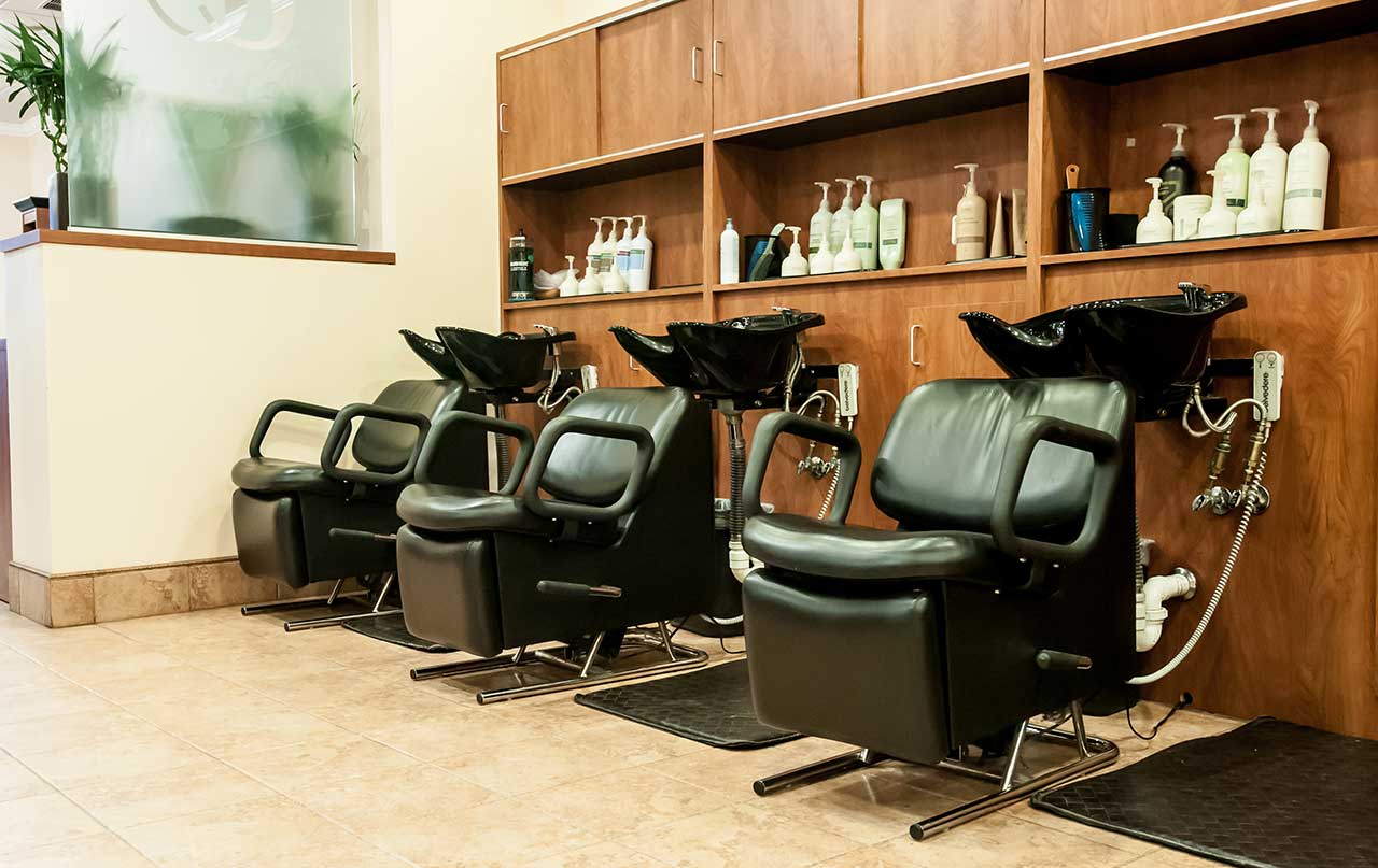 CC Salon Centreville’s premiere Aveda concept salon.