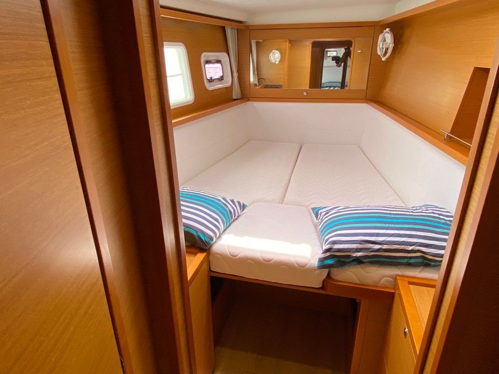 Lagoon 45