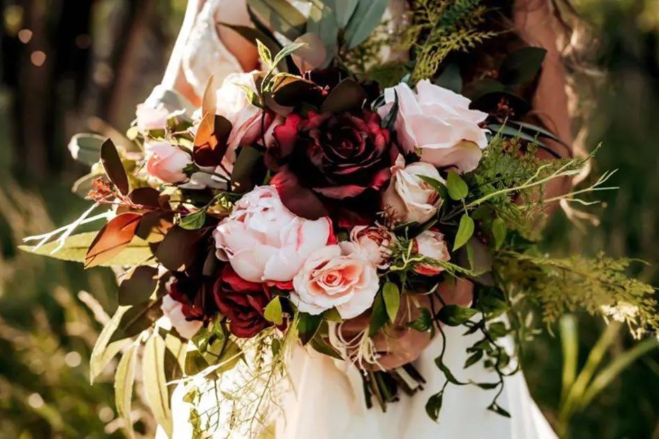 6 Reasons to Rent Wedding Flowers