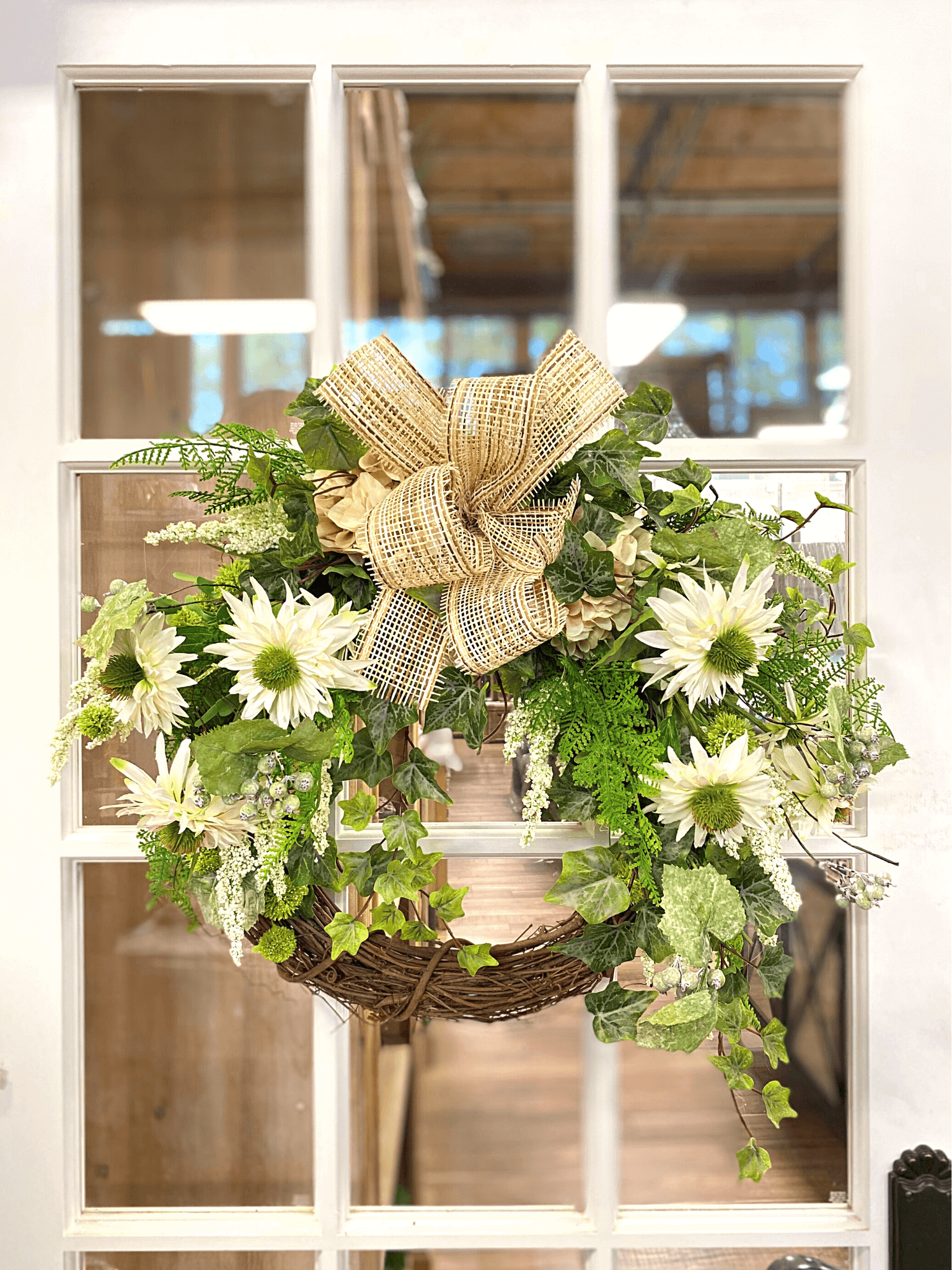 32″ Wreath with Daisies and Hanging Ivy Creative Displays and Designs inc