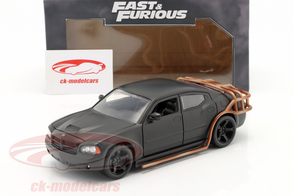 Jadatoys 124 Dodge Charger 2006 Heist Car Fast & Furious mat black