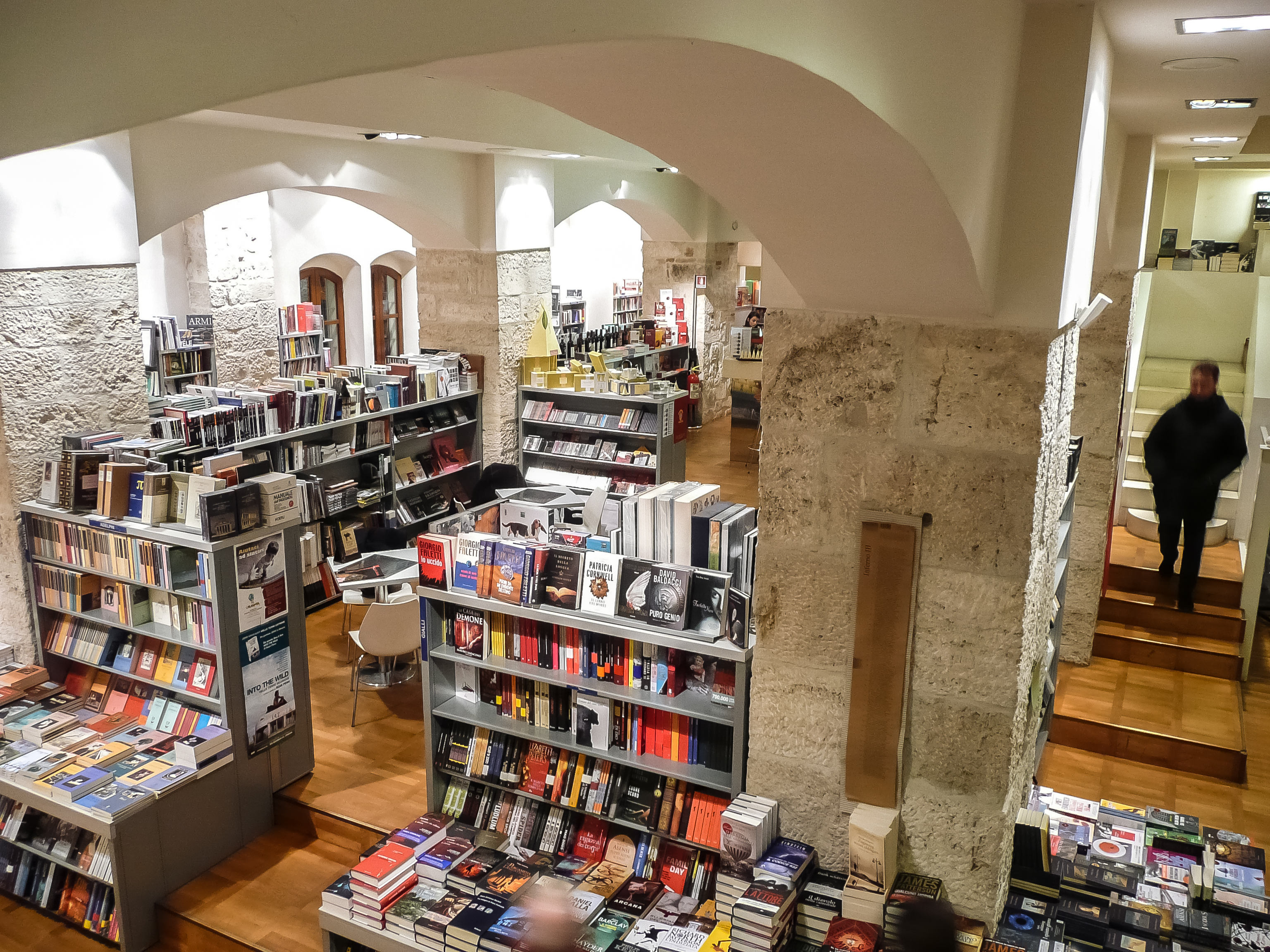 La libreria Rinascita di Ascoli Piceno Studio Celani e Cellini