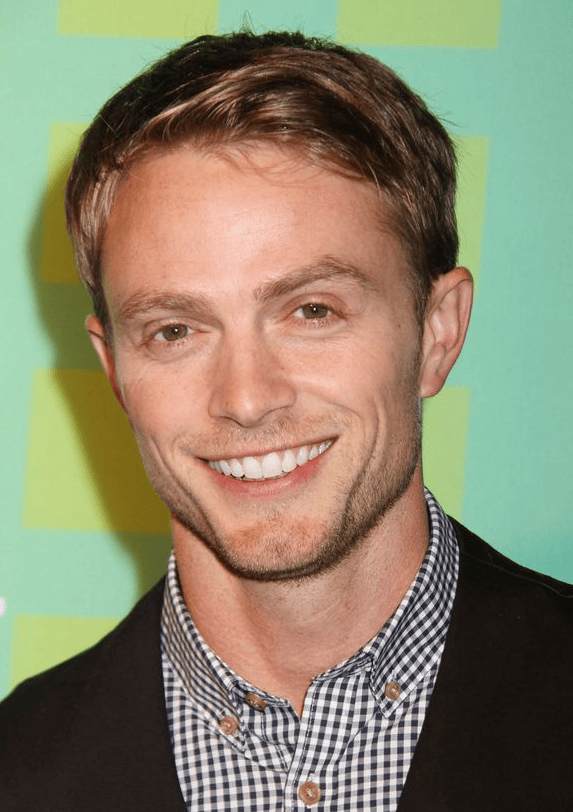 Wilson Bethel Age, Weight, Height, Measurements Celebrity Sizes