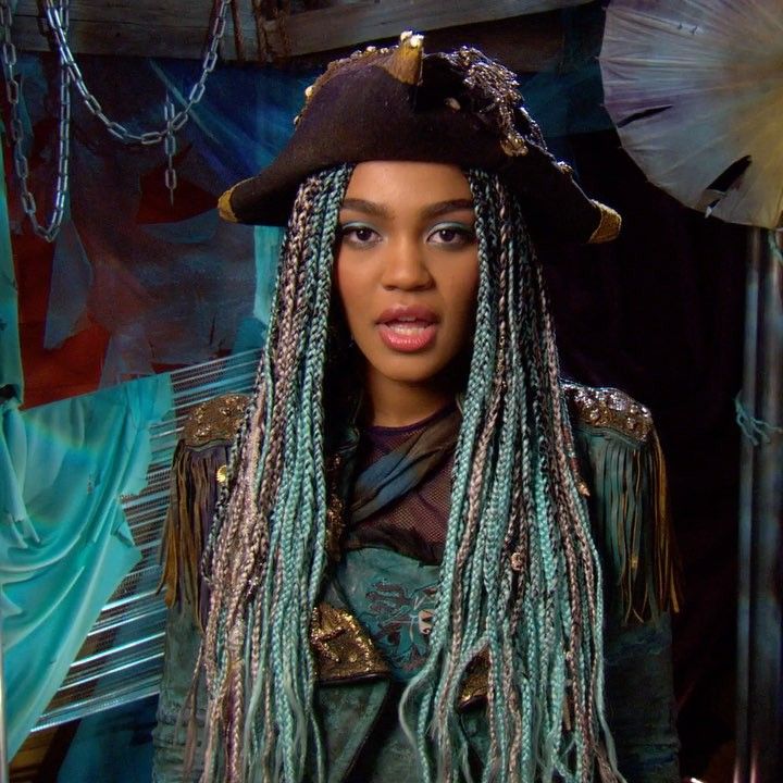 China Anne McClain Bio, Age, Sisters, Career, Net Worth, Movies etc