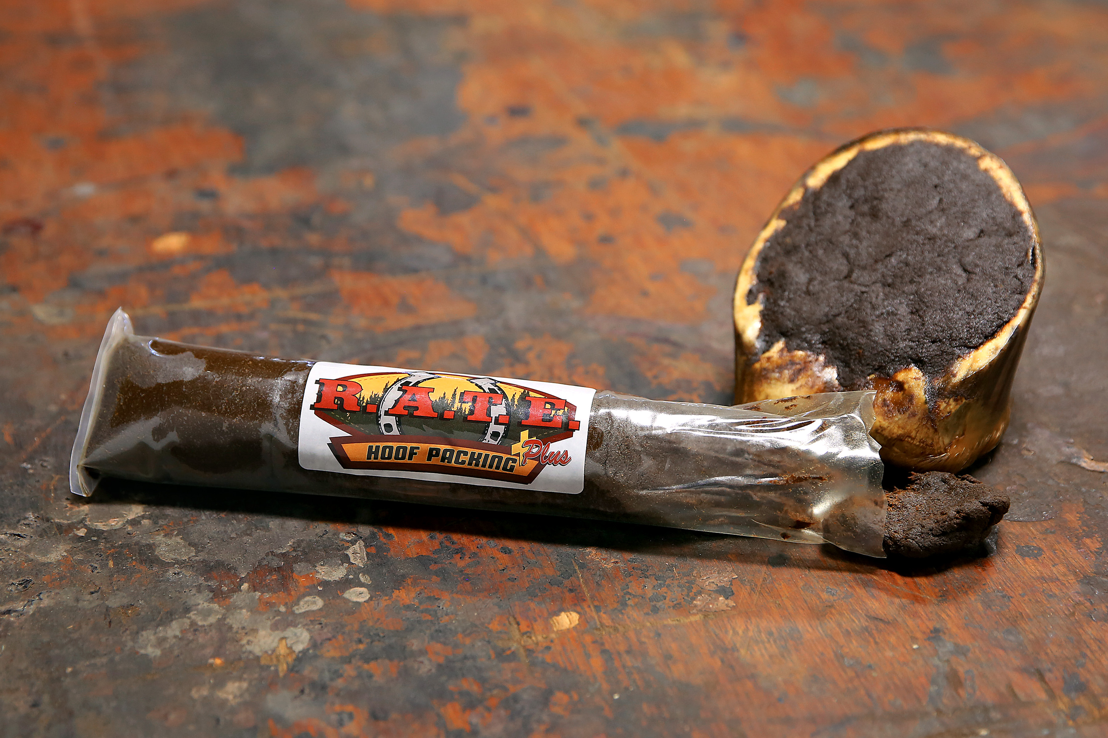 1 lbs. R.A.T.E. Hoof Packing Roll