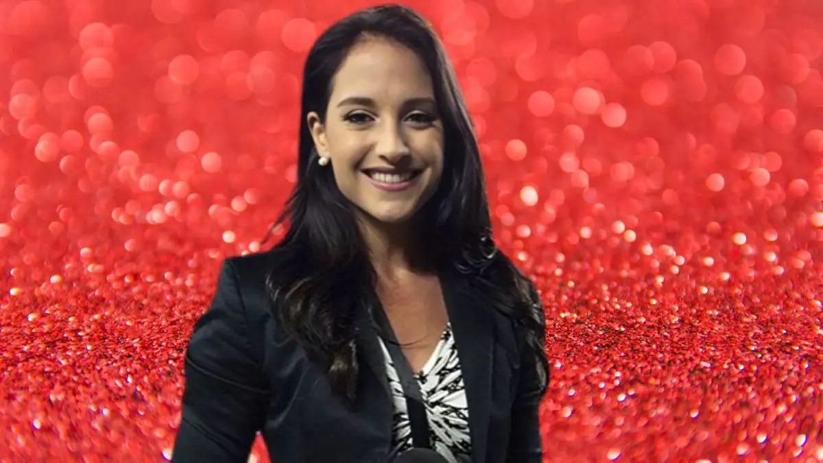 Emily Compagno Height How Tall is Emily Compagno?(05)