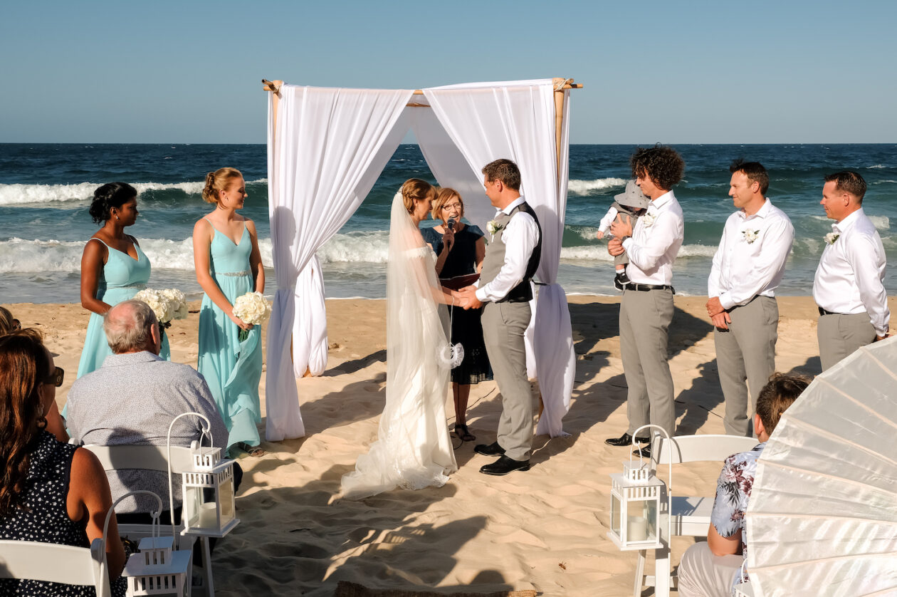 Beach Wedding in Queensland » Brisbane Marriage Celebrant