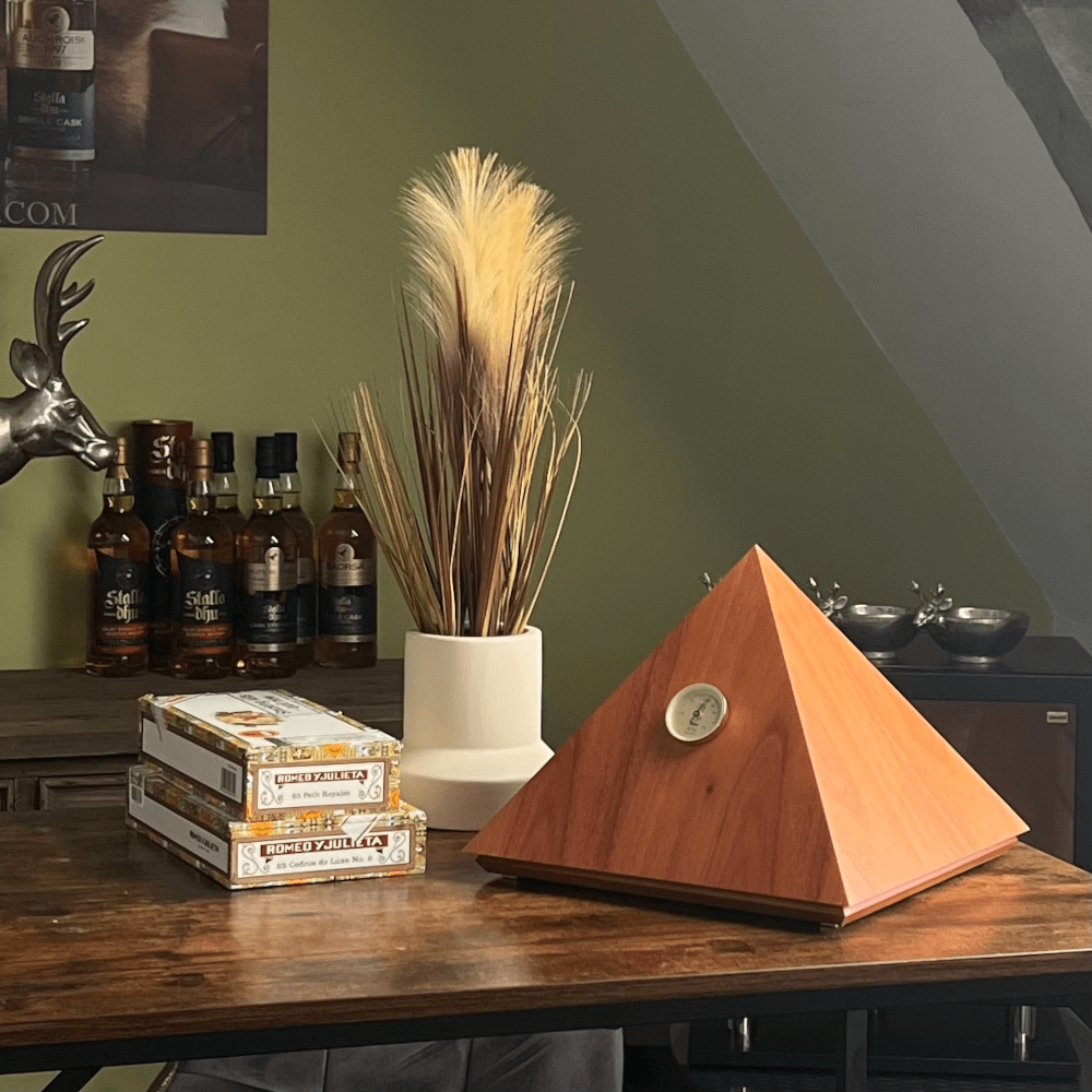 Adorini Pyramid Deluxe Cigar Humidor 100 Cigar Capacity