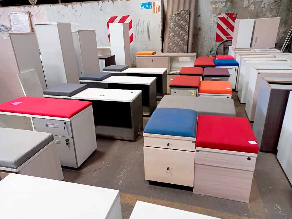 Remate Muebles de Oficina Remates CGR Subastas y Remates de Chile