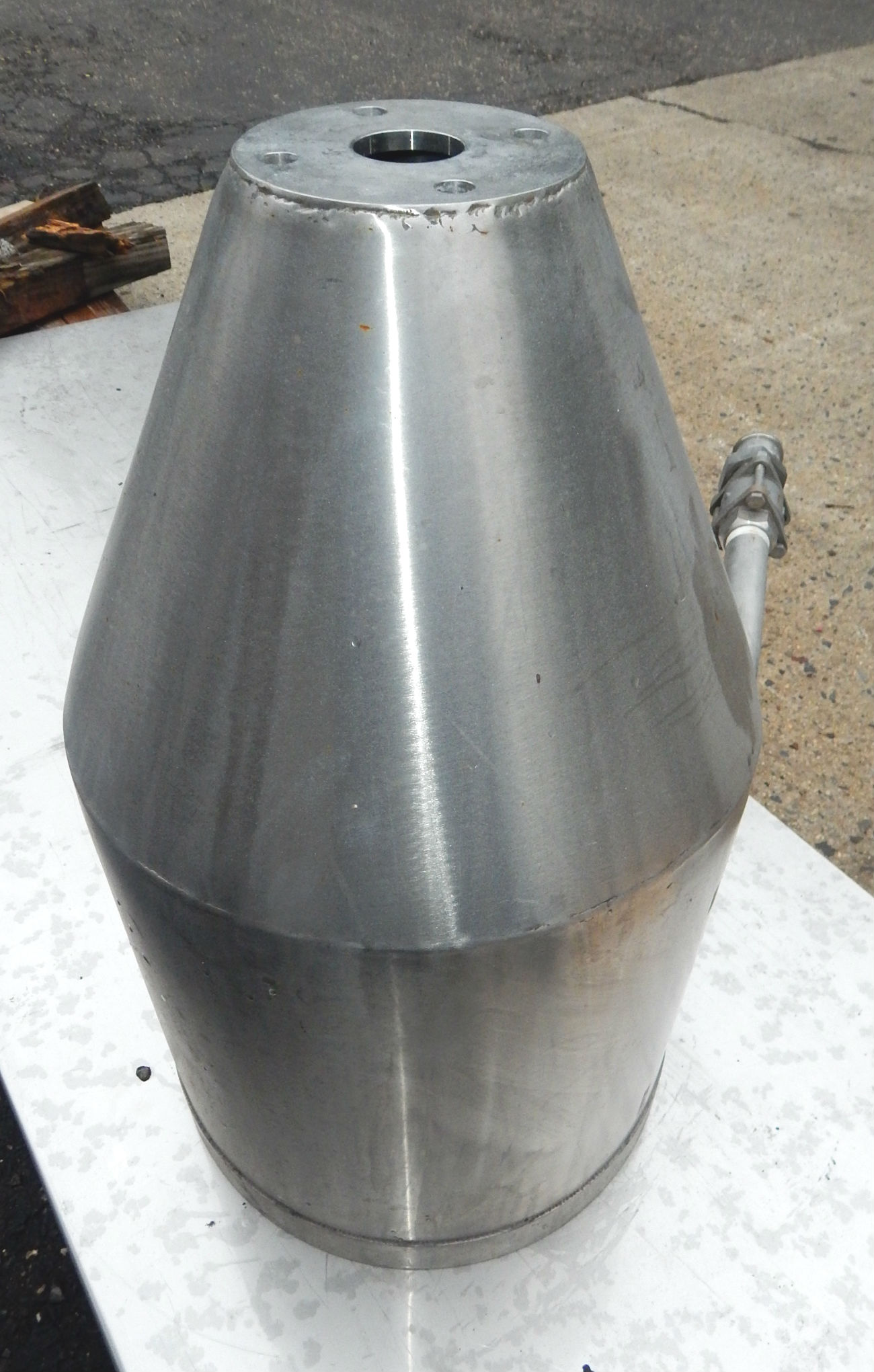 25 Gallon Cone Bottom Hopper 25 Gal Hoppers/bins Champion Trading