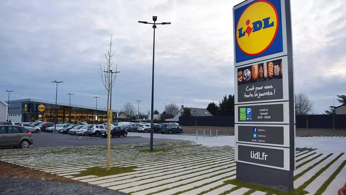 Aménagement du parking du Lidl Trelazé (49) 49 Agence de Lahaye