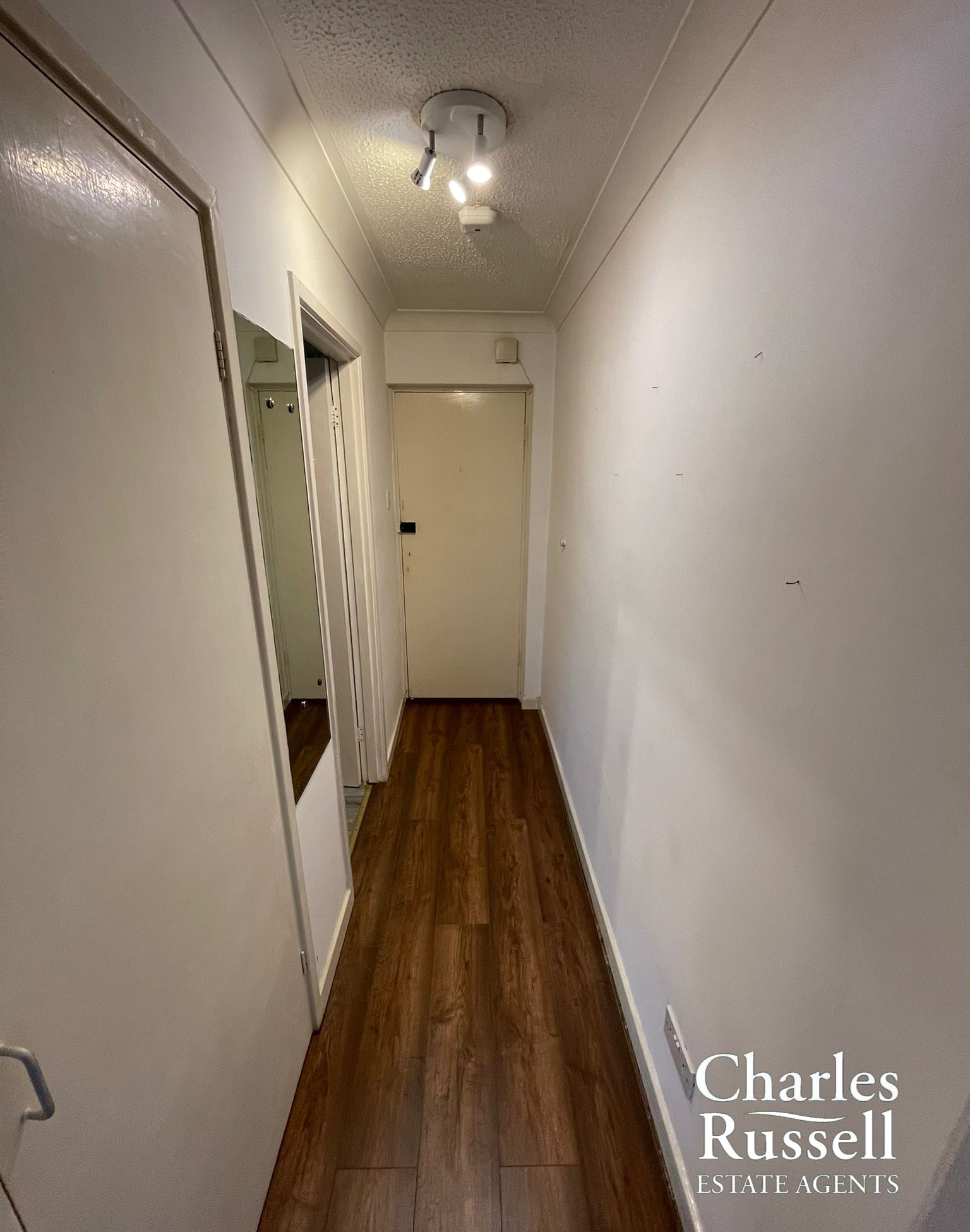 Ground Floor Studio Flat, HarrowOnTheHill, Middlesex, HA1 Charles