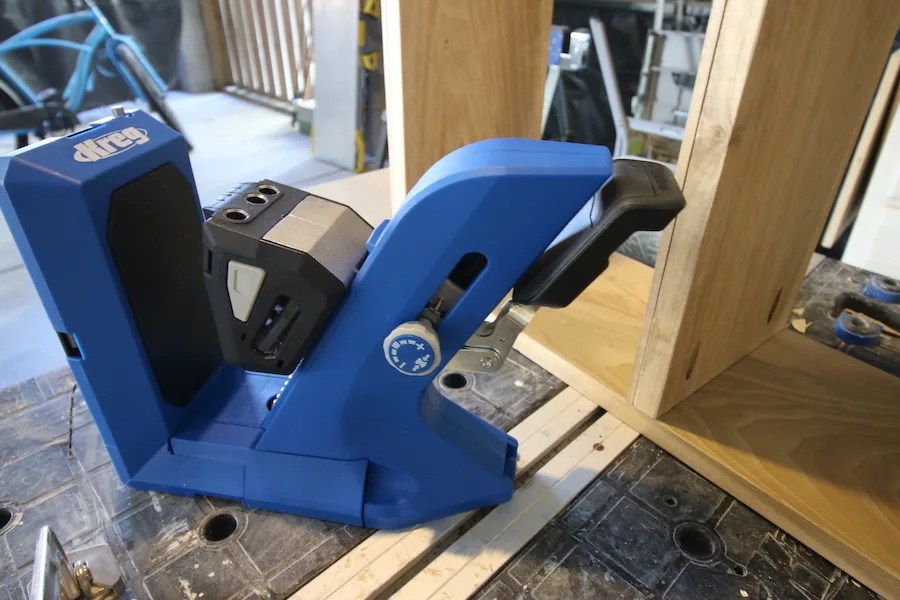 How to build a slim DIY rolling laundry cart