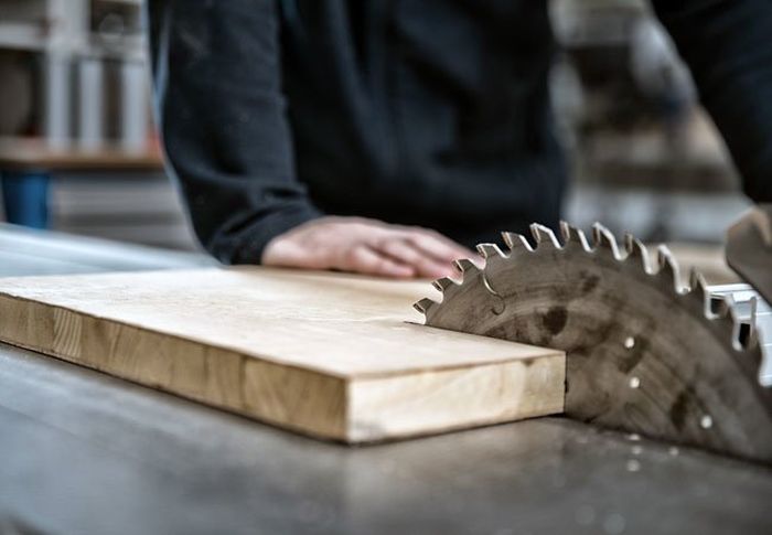 MustHave Woodworking Power Tools for a Carpenter Chart Attack