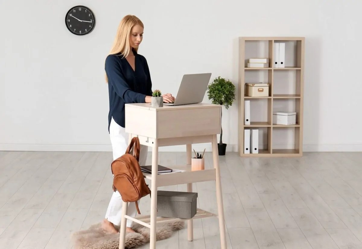 What do Standing Desks Help With 2023 Tips Chart Attack