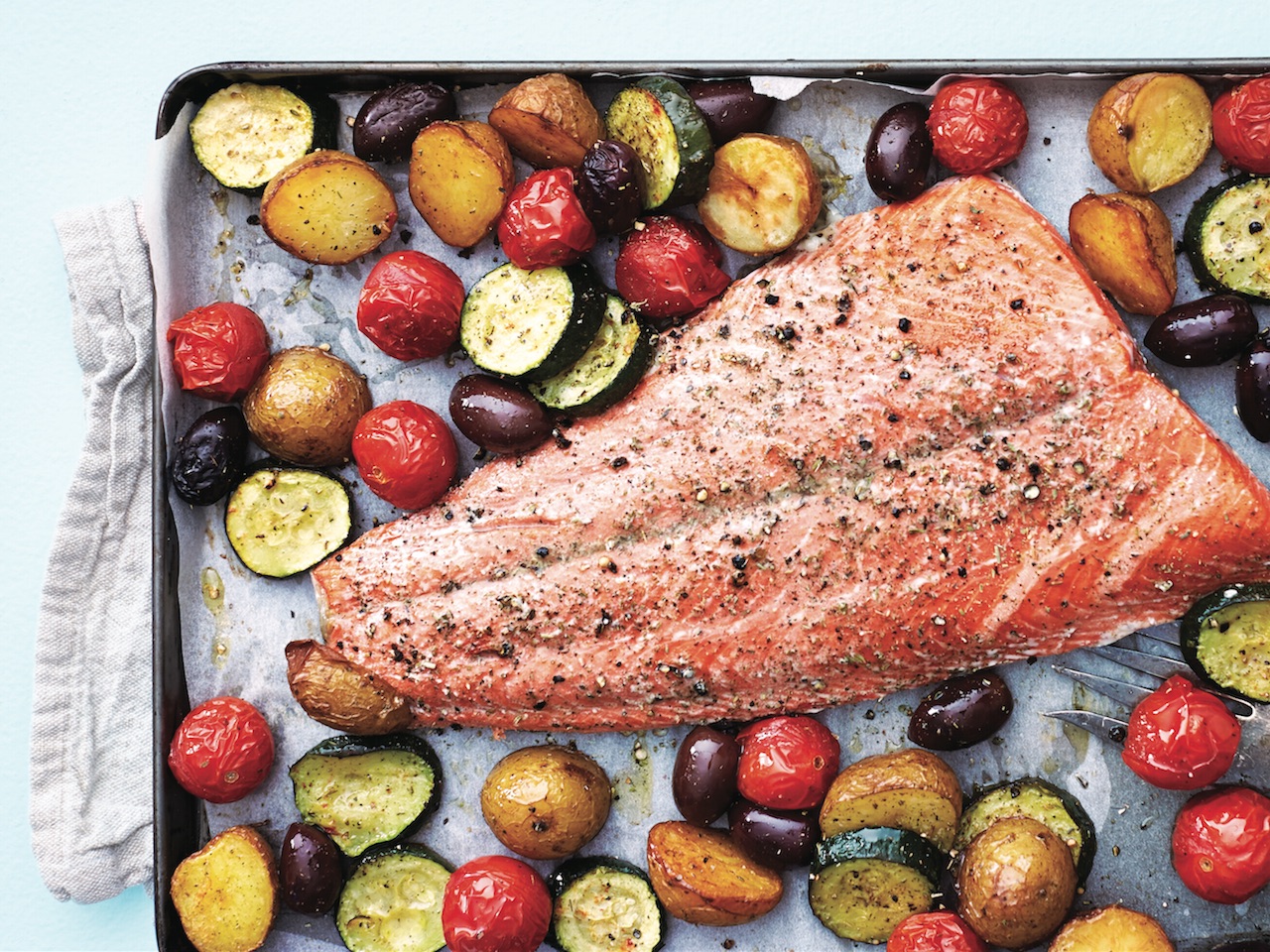 Reheating Leftovers? These 6 Foods Shouldn't Go In The Microwave