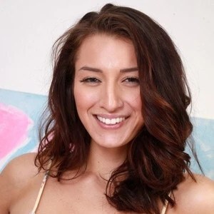 Chatkk profile of angela white from Australia