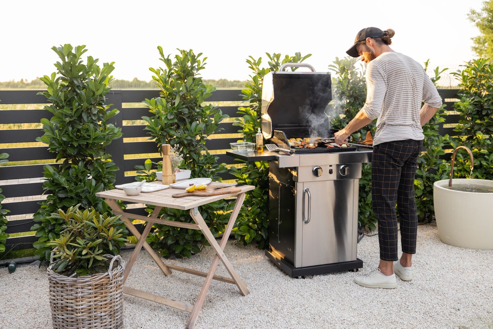 The 8 Best Gas Grills For Outdoor Kitchens ChatterSource