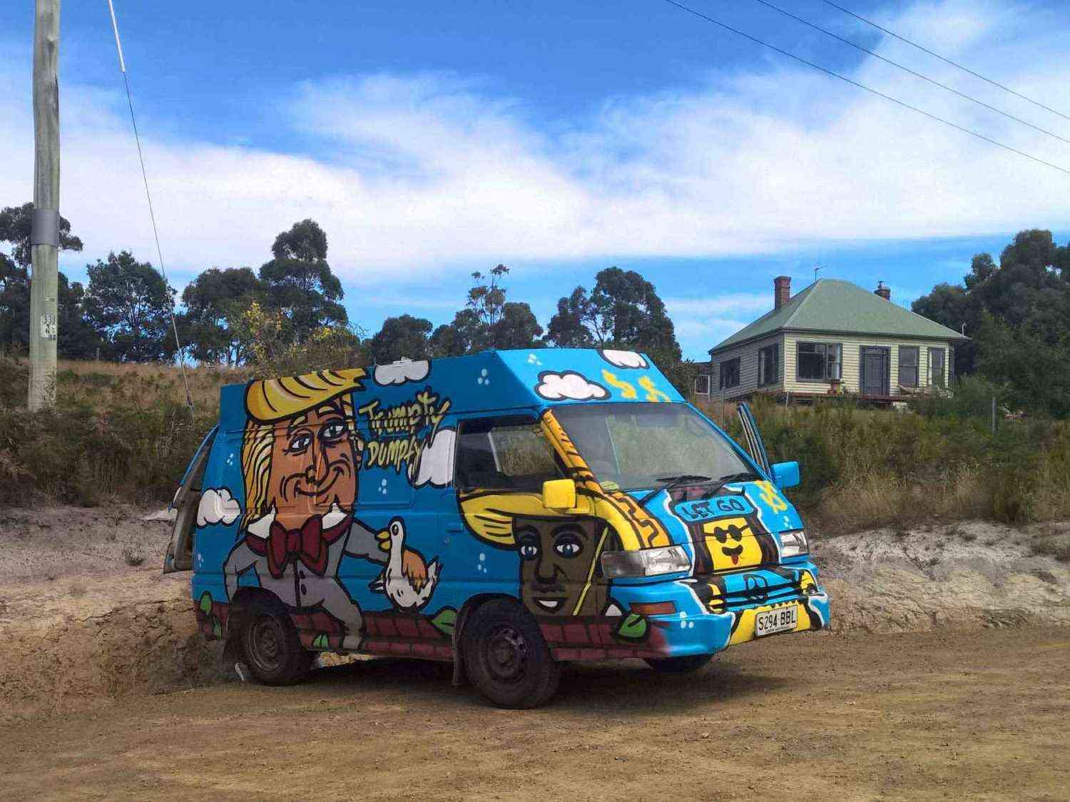 Backpackers cars Australia how to and survival guide Cheeky Explorer