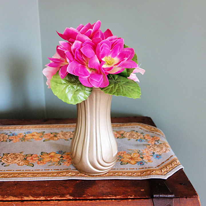 25 Amazing DIY Flower Vase Ideas