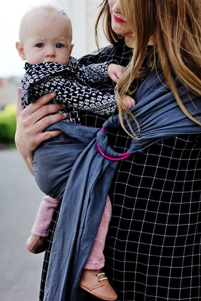 15 Amazing DIY Baby Sling Ideas