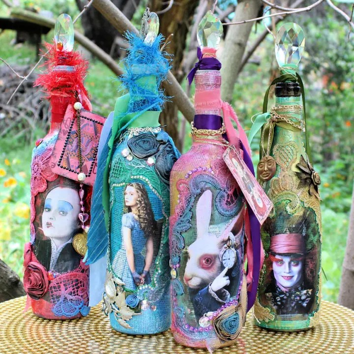 20+ Amazing DIY Decorative Crafts Using Empty Glass Bottles