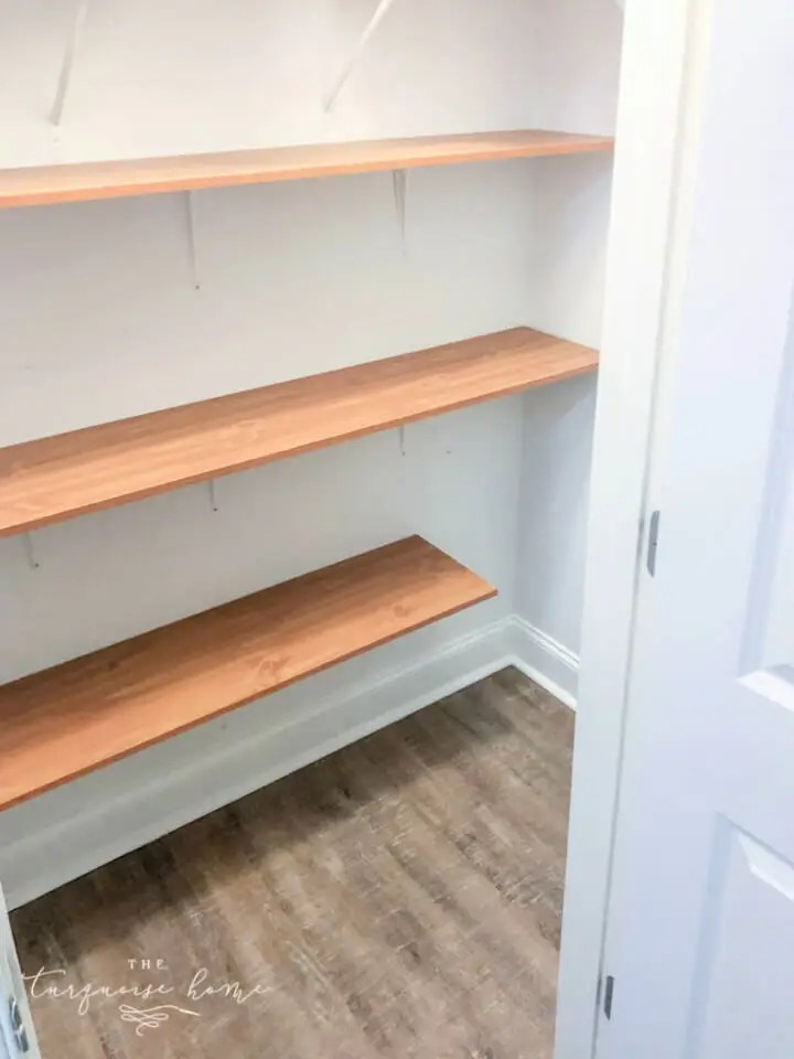 25 DIY Pantry Shelves to Construct Yourself