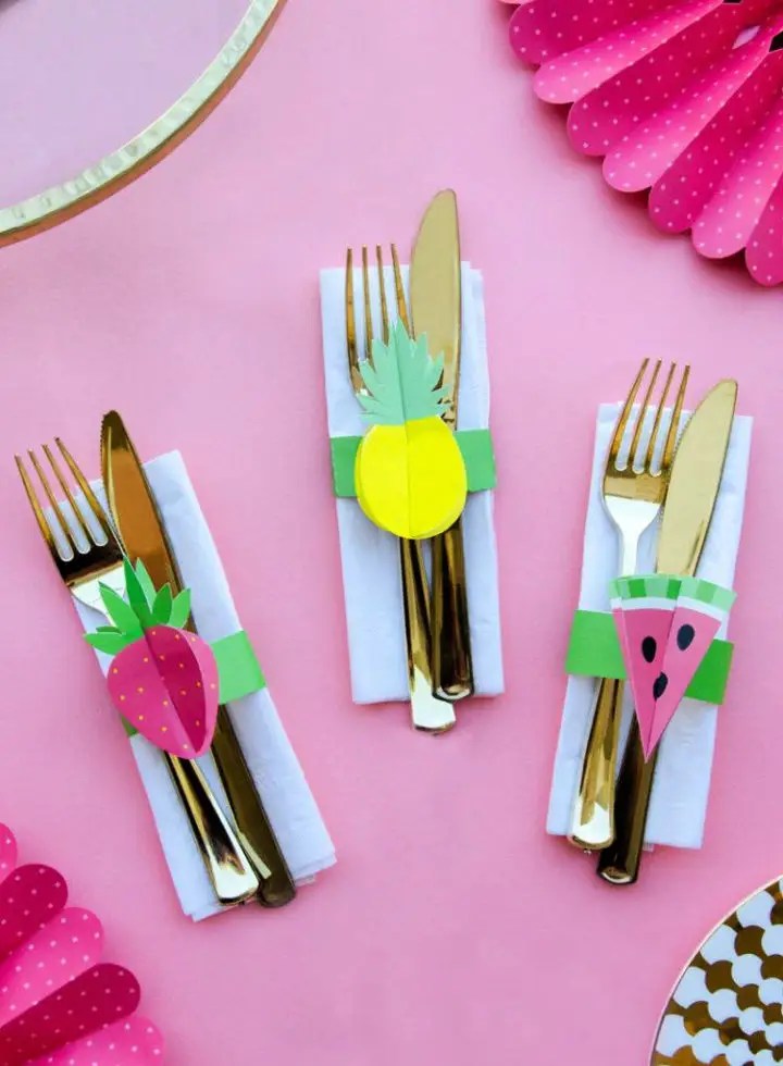25 BudgetFriendly DIY Napkin Holder Projects