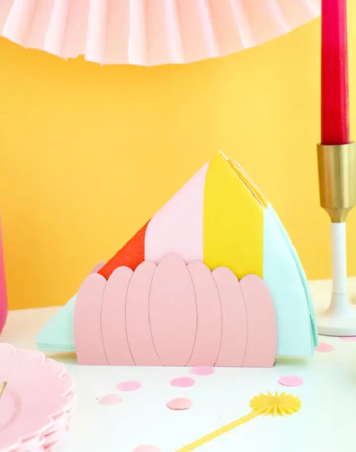 25 BudgetFriendly DIY Napkin Holder Projects