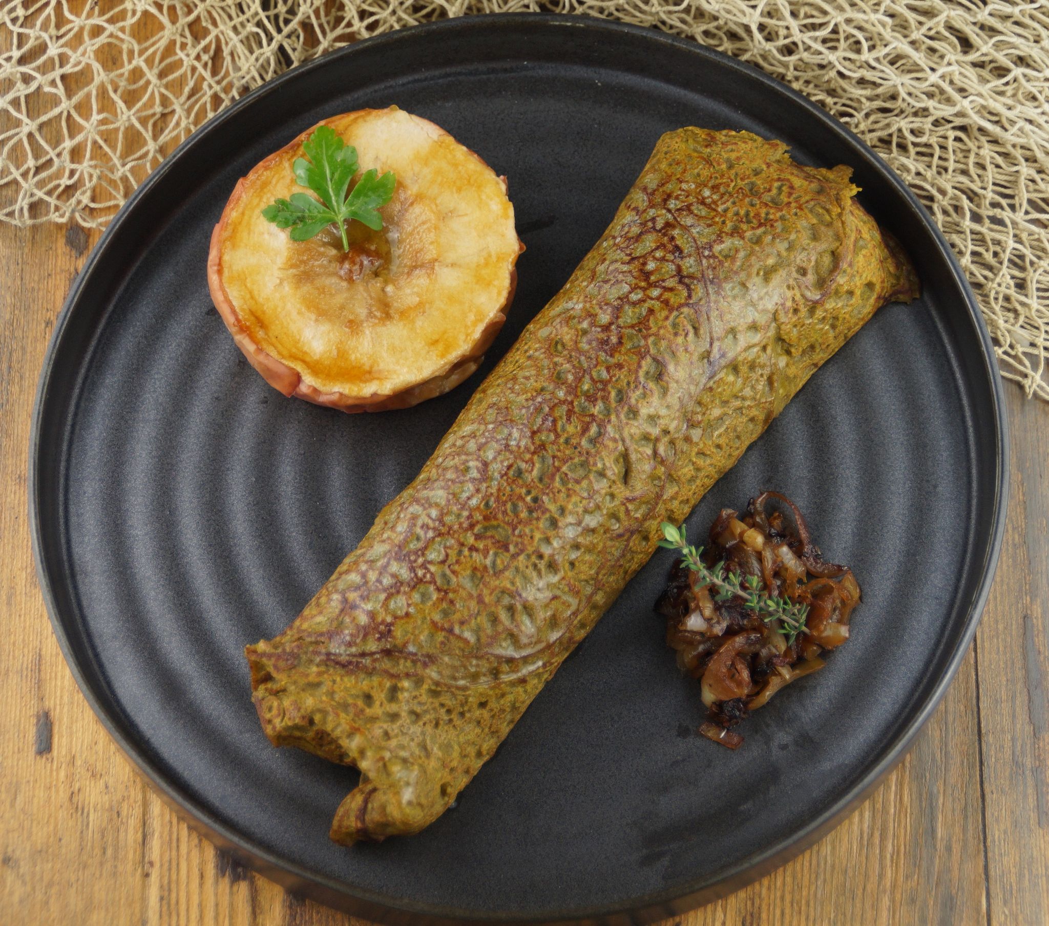 Galette Bretonne saucisse, compotée d’oignons Chef Luc