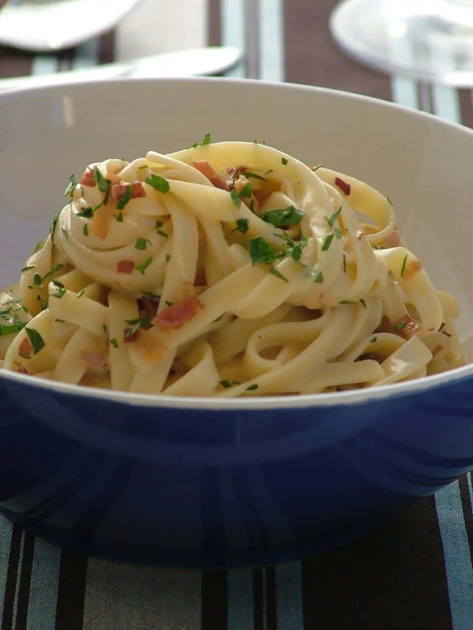 Fettuccine Carbonara Chefs Pencil