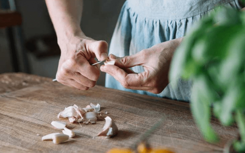 Does Garlic Go Bad? How to Tell If Garlic is Bad?