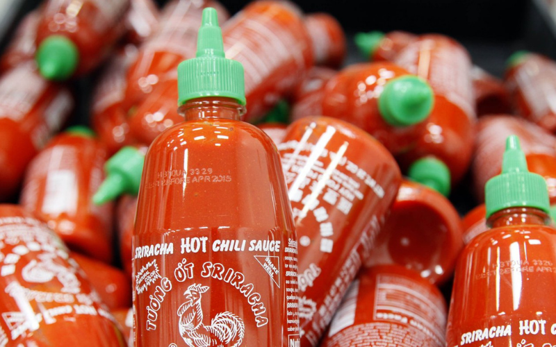 Does Sriracha Go Bad? How to Tell If Sriracha is Bad?