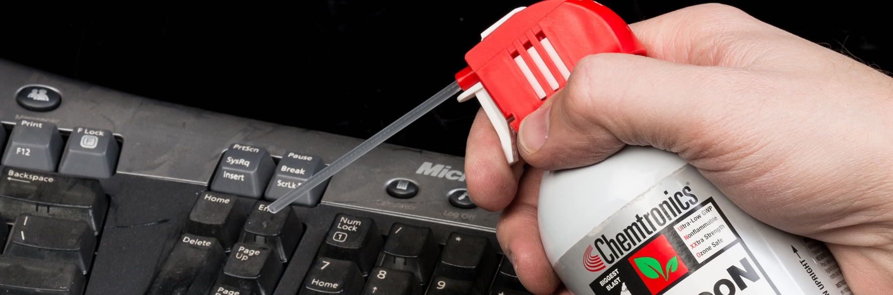 How can I avoid static buildup when using duster? Chemtronics