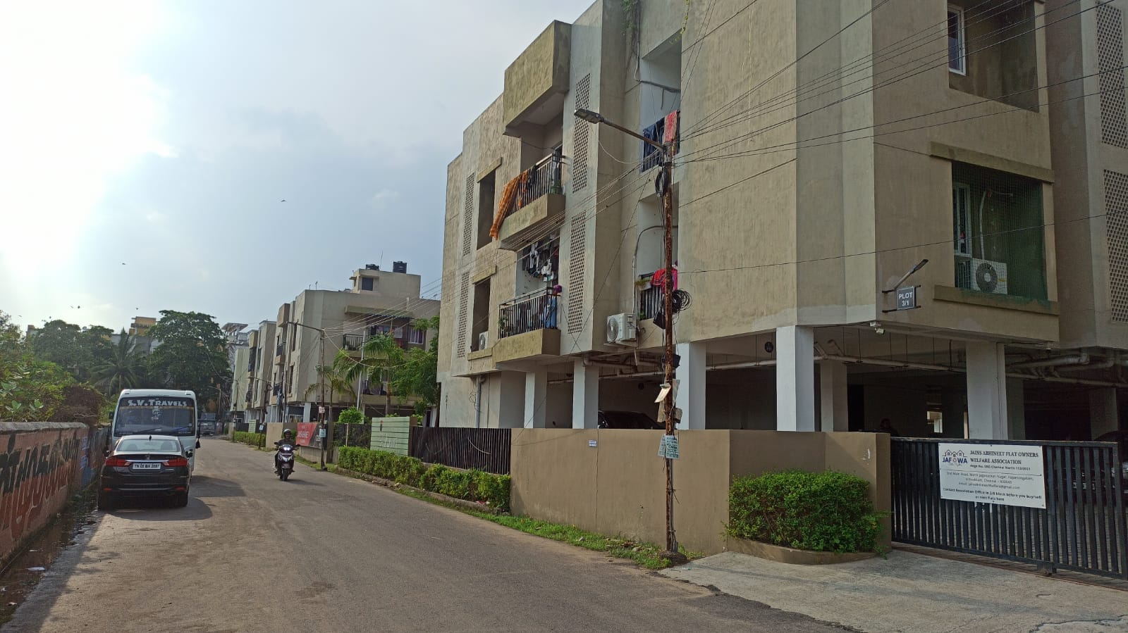 Residential Flat for Sale in Nanmangalam Near Medavakkam Main Road