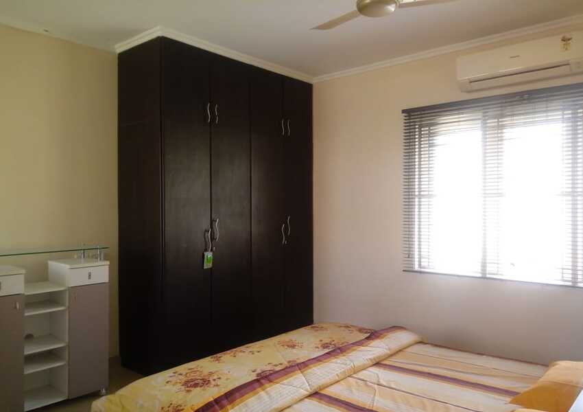 Apartments For Sale In OMR 3 BHK Premium, Resale Flat