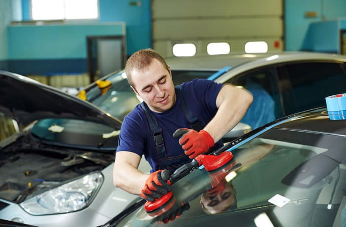 Do You Tip Windshield Installers? (Explained) Cherish Your Car