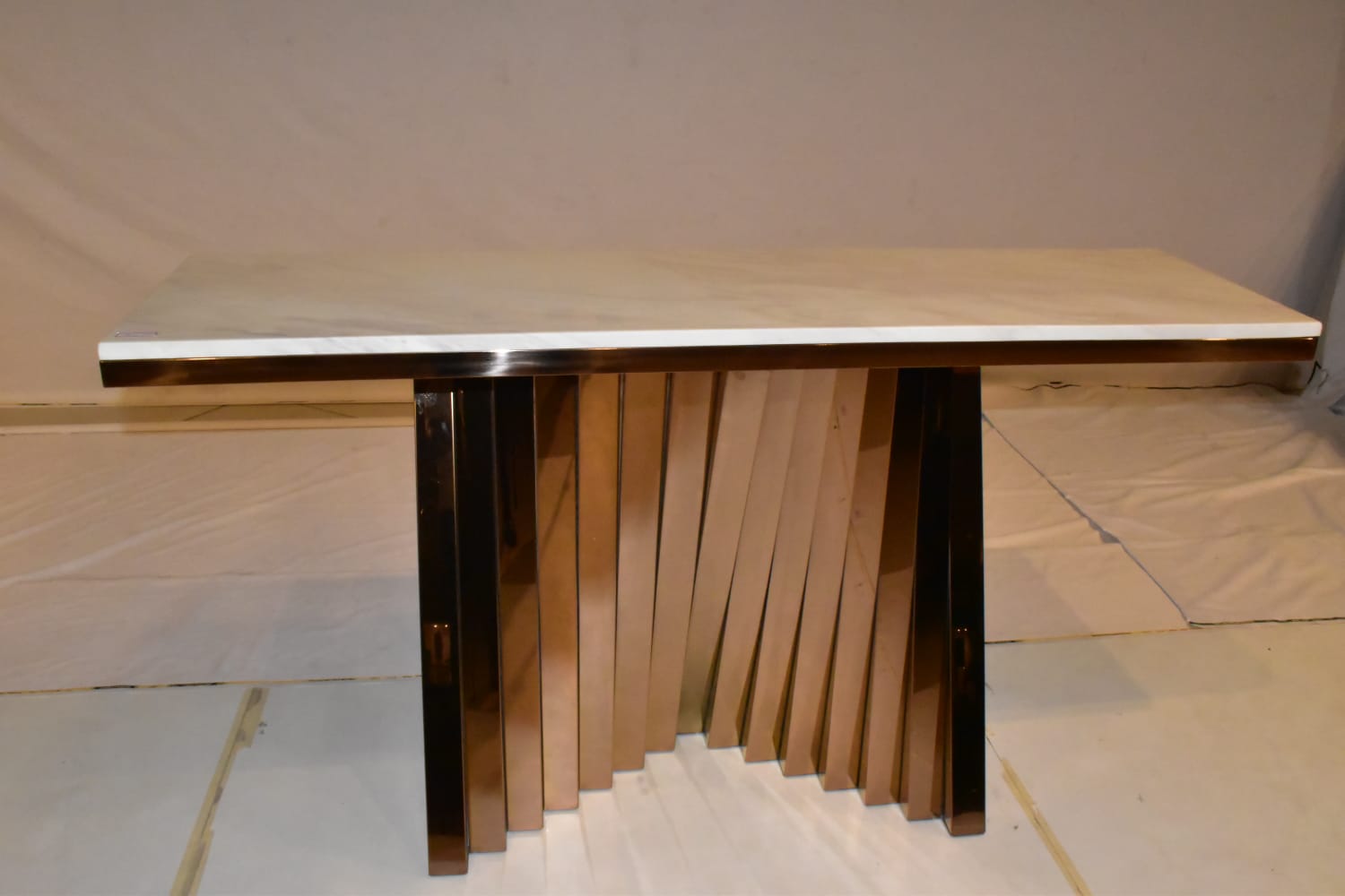 Console Table Decor Ideas to Transform your Dining Room Space