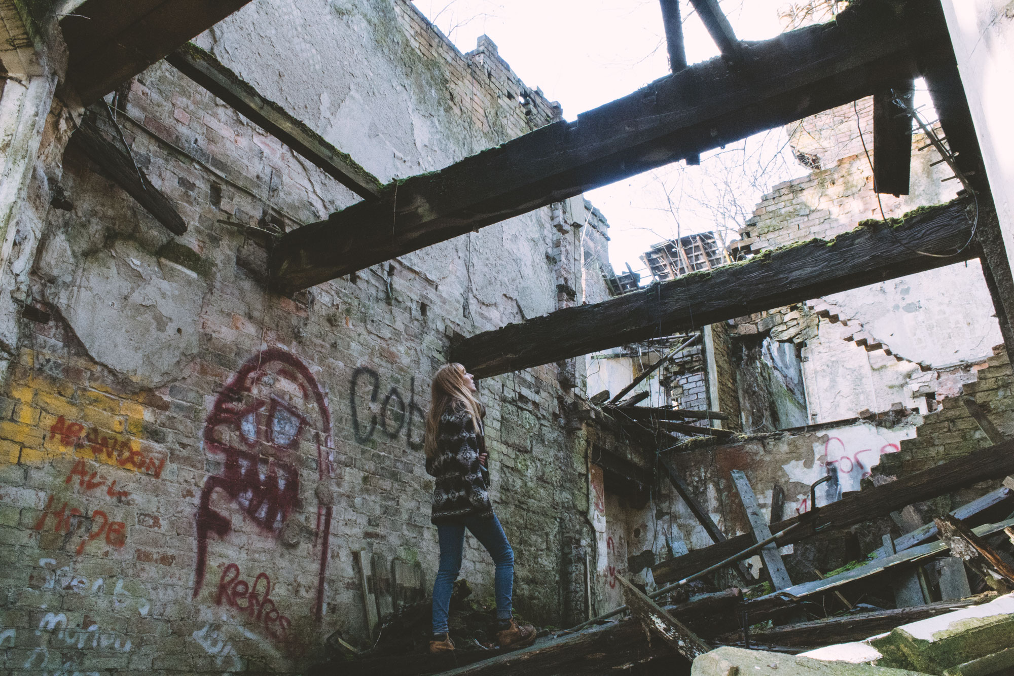 The Abandoned House, Shining Cliff Woods Chesca is Lost