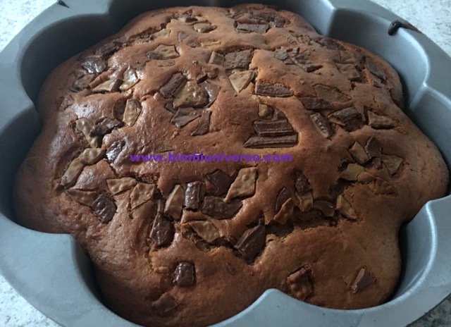 Torta Con Cioccolato Delle Uova Di Pasqua