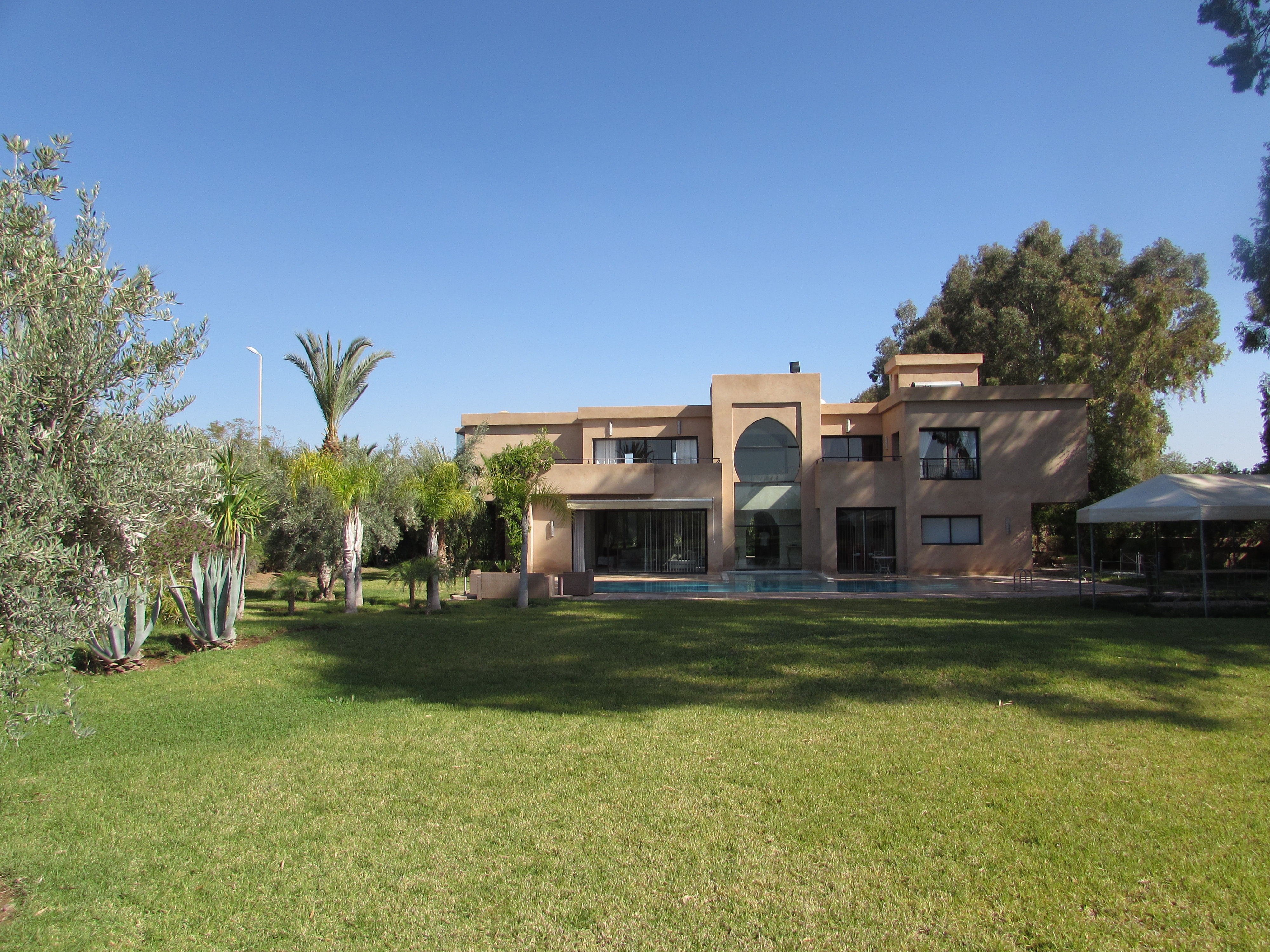 Real estate deal in Marrakech 500m2 charming and characterful villa