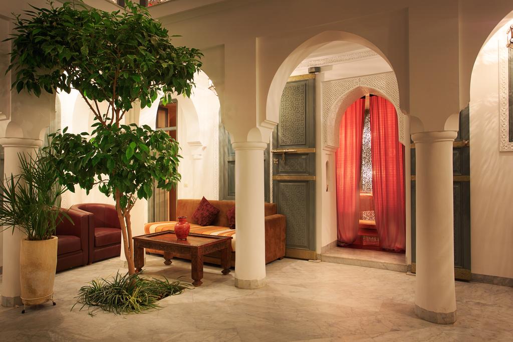 Elegant 173m2 Marrakech boutique riad hotel for sale with six bedrooms