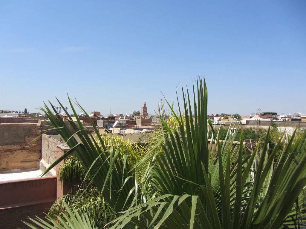 Exceptional 1,000m2 medina property for sale with a garage and two