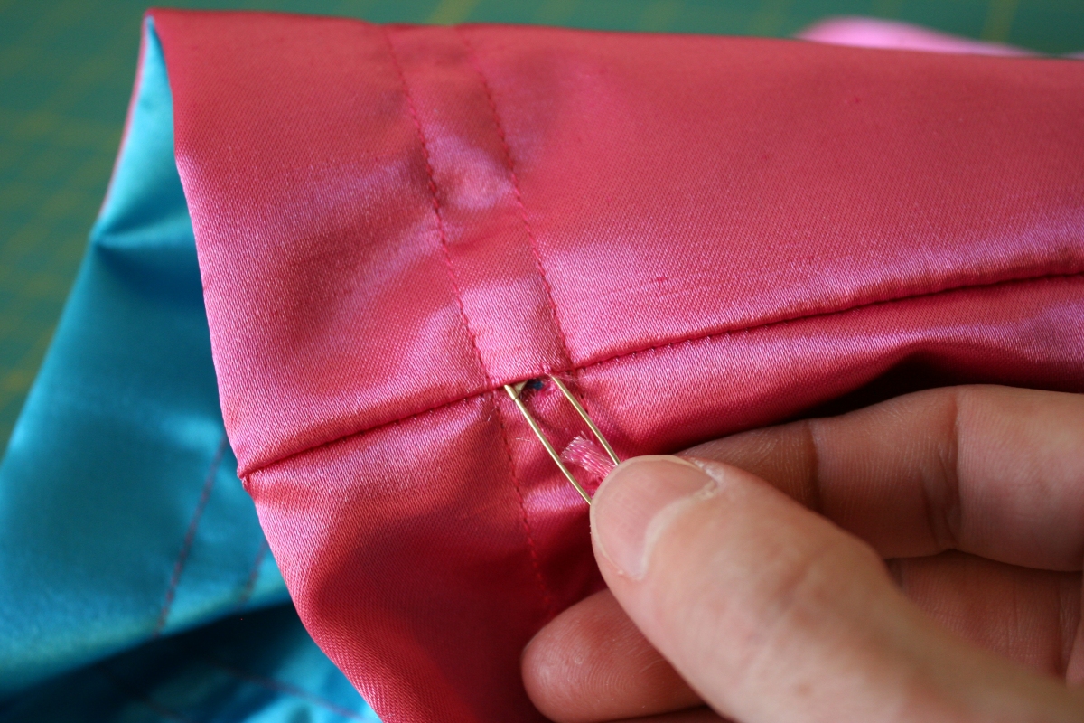 How to make a drawstring bag Chica and Jo