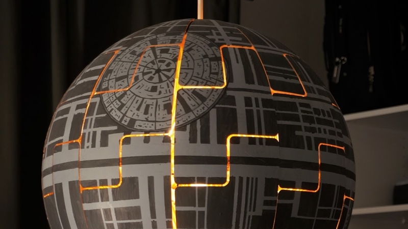 Crea una Estrella de la Muerte con una lámpara de IKEA ChicaGeek